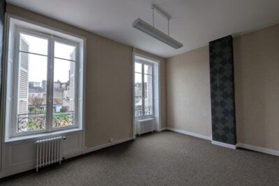 Agrandir l'image 2 sur 16, fenêtre modale