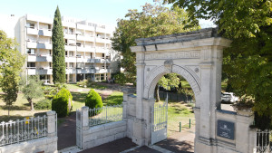 Agrandir l'image 2 sur 2, fenêtre modale