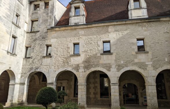 Cloître du Prieuré