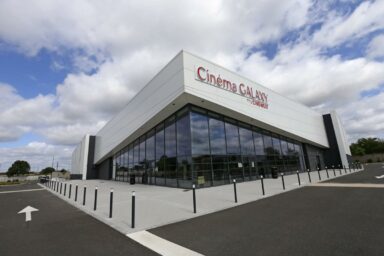 Vue extérieure du bâtiment du cinéma