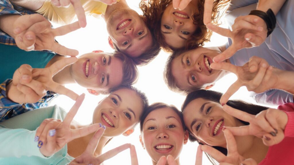 Groupe de jeunes 2024 - Agrandir l'image, fenêtre modale