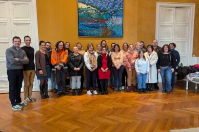 Groupe de personnes lors du duo day - Agrandir l'image, fenêtre modale