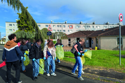 Agrandir l'image 1 sur 2, fenêtre modale